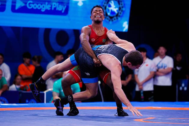 U20 World Championships 60kg GR - Pedro Henrique De Souza Rodrigues (BRA) df. Zhivko Valeriev Hinkov (BUL) *** U20 World Championships, 60 kg Greco-Roman: Pedro Henrique De Souza Rodrigues (BRA) def. Zhivko Valeriev Hinkov (BUL) Copyright: xKostadinxAndonovx