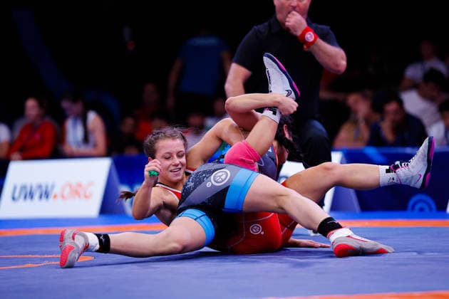U20 World Championships 50kg WW - Heklanys Rivera Quiles (PUR) df. Dayana Ivanova Stoycheva (BUL) *** U20 World Championships, 50 kg Women s Weight Class: Heklanys Rivera Quiles (PUR) vs. Dayana Ivanova Stoycheva (BUL) Copyright: xKostadinxAndonovx