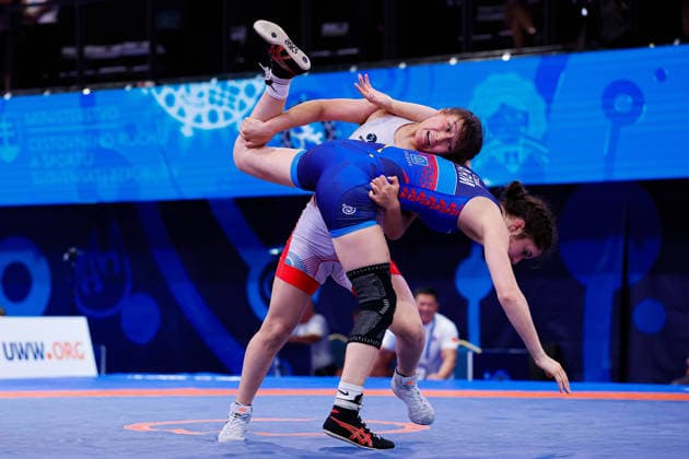 U20 World Championships 50kg WW - Serineh Diana Crane (ARM) df. Akak Mambetsadykova (KGZ) *** U20 World Championships, 50kg Open Weight: Serineh Diana Crane (ARM) def. Akak Mambetsadykova (KGZ) Copyright: xKostadinxAndonovx
