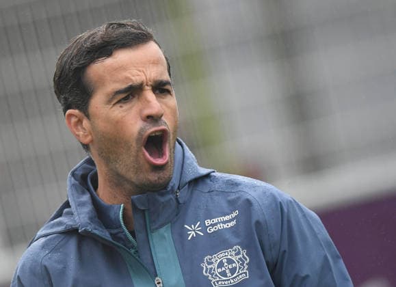18.08.2026, xophax, Fussball 1.Bundesliga, Bayer 04 Leverkusen , Training , Saison 2026 2027. Trainer Carles Martinez Novell ( Bayer 04 Leverkusen ) Leverkusen *** August 18, 2026, xophax, Soccer, Bundesliga 1, Bayer 04 Leverkusen, Practice, 2026–2027 Season, Coach Carles Martinez Novell, Bayer 04 Leverkusen, Leverkusen