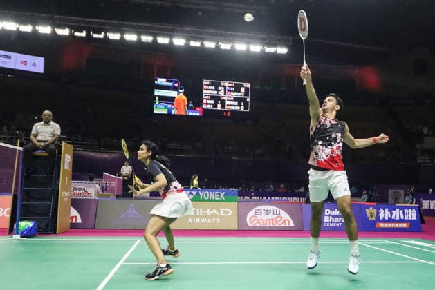 RECORD DATE NOT STATED BWF Badminton World Championships: India vs Canada New Delhi, Aug 18 (ANI): India s Rohan Kapoor and Ruthvika Shivani Gadde in action against Canada s Jonathan Bing Tsan Lai and Crystal Lai in the mixed doubles category during the BWF Badminton World Championships at Indira Gandhi Indoor Stadium, in New Delhi on Tuesday. New Delhi Delhi India Copyright: xANIx ANI_20260818053