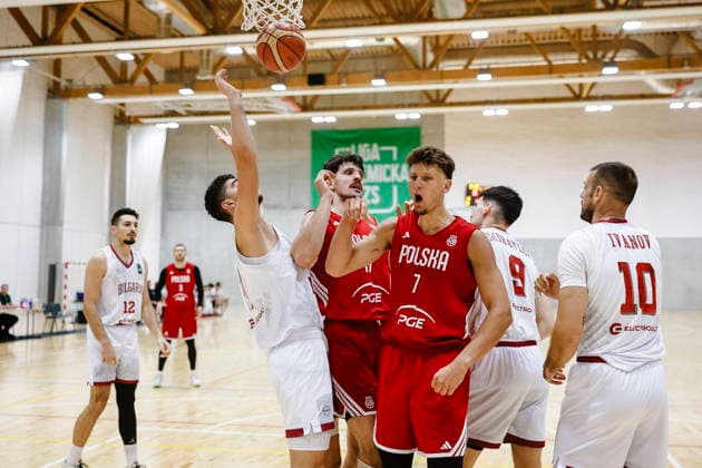 Krakow 18.08.2026 KOSZYKOWKA KOSZKADRA REPREZENTACJA POLSKI SPARING MECZ TOWARZYSKI - - - BASKETBALL POLISH national team, Nationalteam PRACTICE PRACTISE GAME Polska - Bulgaria NZ Igor Milicic junior , Dominik Olejniczak , reakcja reaction gest gesture , FOT. WOJCIECH FIGURSKI 058SPORT.PL NEWSPIX.PL --- newspix.pl POLAND OUT!  FOT. WOJCIECH FIGURSKI 058SPORT.PL