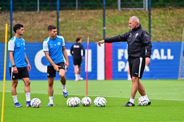 18.08.2026, Fußball, Herren, 2.BL, Saison 2026 2027, Training Holstein Kiel Trainer Tim Walter Kiel, Projensdorf Projensdorf, Trainigsplatz Schleswig-Holstein Deutschland *** August 18, 2026, Soccer, Men s, 2nd Division, 2026–2027 Season, Holstein Kiel Training, Coach Tim Walter, Kiel, Projensdorf, Projensdorf, Training Field, Schleswig-Holstein, Germany