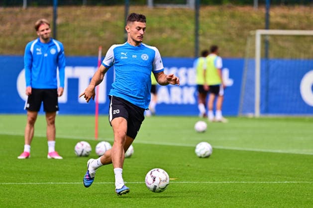 18.08.2026, Fußball, Herren, 2.BL, Saison 2026 2027, Training Holstein Kiel Adrian Kapralik Kiel, Projensdorf Projensdorf, Trainigsplatz Schleswig-Holstein Deutschland *** August 18, 2026, Soccer, Men s, 2nd Division, 2026–2027 Season, Holstein Kiel Training, Adrian Kapralik, Kiel, Projensdorf, Projensdorf, Training Field, Schleswig-Holstein, Germany