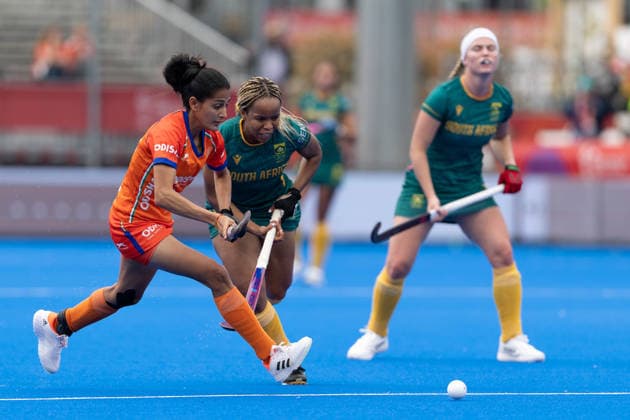 India v South Africa - FIH Hockey World Cup AMSTELVEEN, NETHERLANDS - AUGUST 18: Baljeet Kaur of India and Ongeziwe Mali of South Africa during the FIH Hockey World Cup match between India and South Africa at Wagener Stadion on August 18, 2026 in Amstelveen, Netherlands. Amstelveen Wagener Stadion Netherlands Content not available for redistribution in The Netherlands directly or indirectly through any third parties. Copyright: xMarcelxvanxPlateringenx
