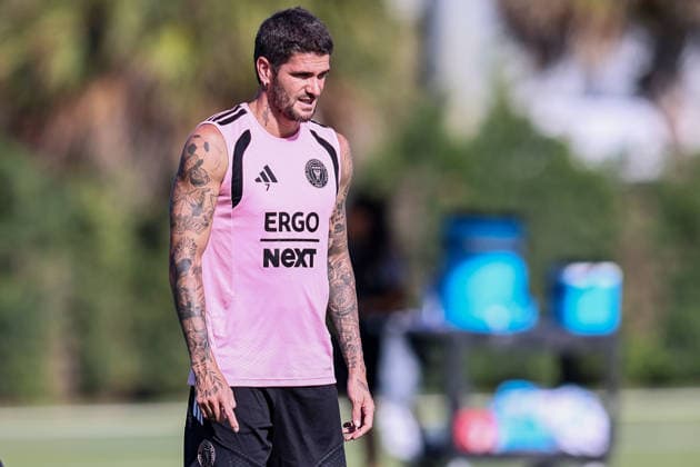 FORT LAUDERDALE, FL - AUGUST 18: Rodrigo de Paul (7) of Inter Miami CF attends an Inter Miami Training Session at Florida Blue Training Center on August 18, 2026 in Fort Lauderdale, Florida. (Photo by Chris Arjoon Icon Sportswire) SOCCER: AUG 18 Inter Miami CF Training EDITORIAL USE ONLY Icon2608180000023