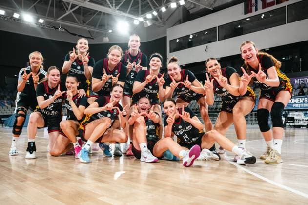 Am 14.08.2026 trafen die U16-Mannschaften von Deutschland und Polen in der Europameisterschaft im Pitesti Arena in Pitesti aufeinander. Die Foto-Galerie zeigt die besten Szenen des Basketballspiels. Ein Heimspiel für die deutsche U16-Auswahl. Europameisterschaft u16w, 14.08.2026, Pitesti, Pitesti Arena Deutschland vs Polen *** On August 14, 2026, the U16 teams from Germany and Poland faced off in the European Championship at Pitesti Arena in Pitesti. The photo gallery shows the best moments from the basketball game. A home game for the German U16 team. U16 Women’s European Championship, August 14, 2026, Pitesti, Pitesti Arena, Germany vs. Poland Copyright: xJoelxKruehlerx