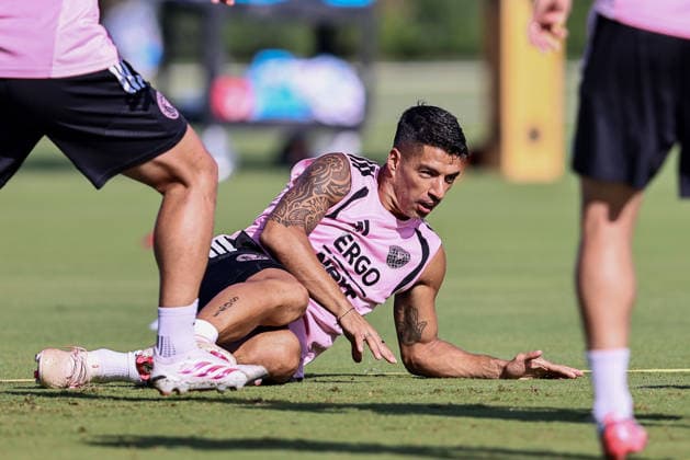 FORT LAUDERDALE, FL - AUGUST 18: Luis Suarez (9) of Inter Miami CF is seen at an Inter Miami Training Session at Florida Blue Training Center on August 18, 2026 in Fort Lauderdale, Florida. (Photo by Chris Arjoon Icon Sportswire) SOCCER: AUG 18 Inter Miami CF Training EDITORIAL USE ONLY Icon2608180000035