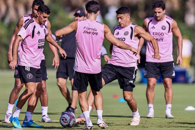 FORT LAUDERDALE, FL - AUGUST 18: Luis Suarez (9) of Inter Miami CF is seen at an Inter Miami Training Session at Florida Blue Training Center on August 18, 2026 in Fort Lauderdale, Florida. (Photo by Chris Arjoon Icon Sportswire) SOCCER: AUG 18 Inter Miami CF Training EDITORIAL USE ONLY Icon2608180000042