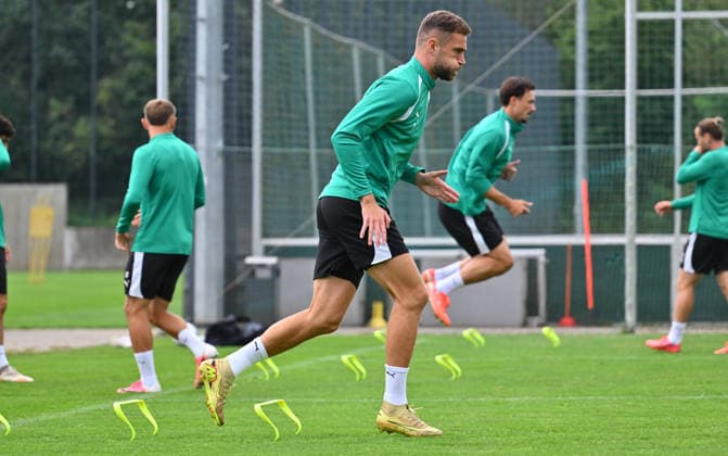 18.08.2026 - Fussball - 2. Bundesliga - Saison 2026 2027 - SpVgg Greuther Fürth Fuerth ( Kleeblatt ) - Training - - xwoxzix - Dennis Srbeny (7, SpVgg Greuther Fürth ) *** August 18, 2026 Soccer 2. Bundesliga 2026–2027 Season SpVgg Greuther Fürth (Füroth Kleeblatt) Practice xwoxzix Dennis Srbeny 7, SpVgg Greuther Fürth