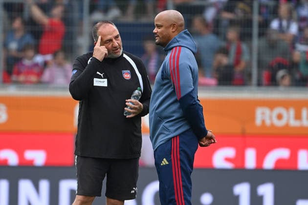 v.li:Frank SCHMIDT (Trainer Heidenheim), Trainer Vincent KOMPANY (Bayern Muenchen).. Fussball Testpiel 1.FC Heidenheim - FC Bayern Muenchen am 18.08.2025 , VOITH ARENA. *** From left: Frank SCHMIDT, coach of Heidenheim; Vincent KOMPANY, coach of Bayern Munich. Soccer friendly match: 1. FC Heidenheim vs. FC Bayern Munich on August 18, 2025, at VOITH ARENA