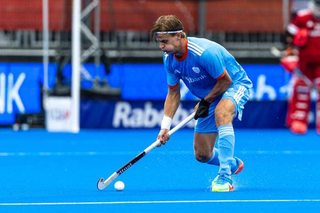 Argentina v Netherlands - FIH Hockey World Cup AMSTELVEEN, NETHERLANDS - AUGUST 18: Justen Blok of Netherlands during the FIH Hockey World Cup match between Argentina and Netherlands at Wagener Stadion on August 18, 2026 in Amstelveen, Netherlands. Amstelveen Wagener Stadion Netherlands Content not available for redistribution in The Netherlands directly or indirectly through any third parties. Copyright: xMarcelxvanxPlateringenx