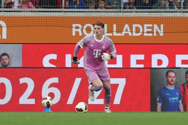 Jonas Urbig 40 (FC Bayern Muenchen), 1. FC Heidenheim 1846 vs. FC Bayern Muenchen, Fussball, Testspiel, 18.08.2026 Heidenheim Baden-Wuerttemberg Deutschland *** Jonas Urbig, 40, FC Bayern Munich; 1 FC Heidenheim 1846 vs. FC Bayern Munich; soccer; friendly match; August 18, 2026; Heidenheim, Baden-Württemberg, Germany Copyright: xkolbert-press ChristianxKolbertx