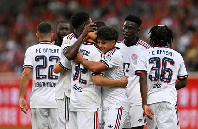 TOR zum 1:1 Felipe Chavez FC Bayern Muenchen FCB (32) Torjubel Maycon Cardozo FC Bayern Muenchen FCB (49) Wisdom Mike FC Bayern Muenchen FCB (36) Arjion Ibrahimovic FC Bayern Muenchen FCB (22) Alphonso Davies Bayern FC Muenchen FCB (19) 1. FC Heidenheim 1846 FCH vs FC Bayern Muenchen FCB TESTSPIEL 18.08.2026 DFL REGULATIONS PROHIBIT ANY USE OF PHOTOGRAPHS AS IMAGE SEQUENCES AND OR QUASI-VIDEO 1. FC Heidenheim 1846 FCH vs FC Bayern Muenchen FCB TESTSPIEL *** GOAL: 1-1 Felipe Chavez, FC Bayern Munich (FCB) 32 Goal celebration: Maycon Cardozo, FC Bayern Munich (FCB) 49 Wisdom Mike, FC Bayern Munich (FCB) 36 Arjion Ibrahimovic, FC Bayern Munich (FCB) 22 Alphonso Davies, Bayern Munich (FCB) 19 1 FC Heidenheim 1846 FCH vs. FC Bayern Munich FCB Friendly Match August 18, 2026 DFL regulations prohibit any use of photographs as image sequences and or quasi-video 1 FC Heidenheim 1846 FCH vs. FC Bayern Munich FCB Friendly Match