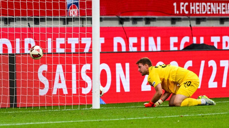 18.08.2026, GER, Fußball, Herren, FSP, 1. FC Heidenheim vs FC Bayern München Tor zum 1:1, Thomas Dähne (Heidenheim, 33) bezwungen Heidenheim Voith-Arena Baden-Württemberg Deutschland *** August 18, 2026, GER, Soccer, Men s, FSP, 1 FC Heidenheim vs. FC Bayern Munich, Goal making it 1–1, Thomas Dähne (Heidenheim), 33, Heidenheim defeated at the Voith Arena, Baden-Württemberg, Germany Copyright: xNordphotox xHafnerx