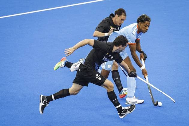AMSTELVEEN - Nicolas della Torre of Argentina, Terrance Pieters of the Netherlands and Thomas Habif of Argentina during the group stage match at the Hockey World Cup between Argentina and the Netherlands at the Wagener Stadium. BAS CZERWINSKI ANP xVIxANPxSportx xxANPxIVx 565761591 originalFilename: 565761591.jpg