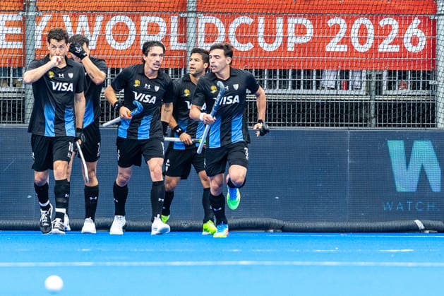 Argentina v Netherlands - FIH Hockey World Cup AMSTELVEEN, NETHERLANDS - AUGUST 18: Argentina celebrates after scoring celebrates after scoring during the FIH Hockey World Cup match between Argentina and Netherlands at Wagener Stadion on August 18, 2026 in Amstelveen, Netherlands. Amstelveen Wagener Stadion Netherlands Content not available for redistribution in The Netherlands directly or indirectly through any third parties. Copyright: xMarcelxvanxPlateringenx