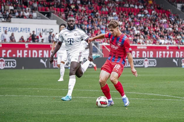 Deutschland: Fussball Saison 2026 2027 , Testspiel Freundschaftsspiel , 1. FC Heidenheim vs. FC Bayern München - Voith-Arena (Heidenheim) Yannik Wagner (1. FC Heidenheim, 38) Schuss, Torschuss, Chance, Torchance, Gelegenheit Heidenheim Voith-Arena Deutschland Germany *** Germany Soccer Season 2026–2027, Exhibition Match, Friendly Match, 1 FC Heidenheim vs. FC Bayern Munich, Voith Arena, Heidenheim, Yannik Wagner, 1 FC Heidenheim, 38 shots, shots on goal, chances, scoring chances, opportunities, Heidenheim, Voith Arena, Germany Copyright: xBennetxLongx
