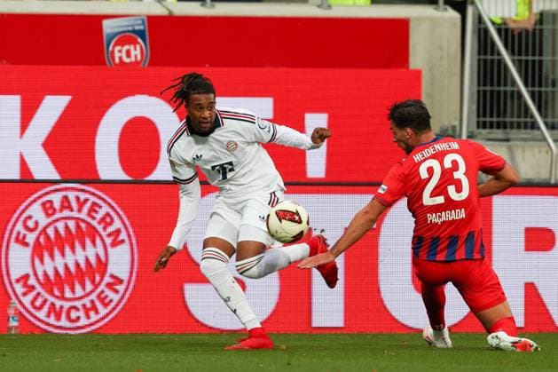 Michael Olise 17 (FC Bayern Muenchen) in Aktion gegen Leart Pacarada 23 (1FC Heidenheim 1846), 1. FC Heidenheim 1846 vs. FC Bayern Muenchen, Fussball, Maenner, Bundesliga, Freundschaftsspiel, Friendly Match, Saison 2026 2027, 18.08.2026 DFB regulations prohibit any use of photographs as image sequences and or quasi-video Heidenheim Baden-Wuerttemberg Deutschland *** Michael Olise 17 (FC Bayern Munich) in action against Leart Pacarada 23 (1. FC Heidenheim 1846), 1 FC Heidenheim 1846 vs. FC Bayern Munich, Soccer, Men, Bundesliga, Friendly Match, Season 2026–2027, August 18, 2026. DFB regulations prohibit any use of photographs as image sequences and or quasi-video. Heidenheim, Baden-Württemberg, Germany Copyright: xkolbert-press MartinxAgüerax