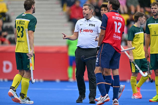 Hockey World Cup Belgium & The Netherlands 2026 - Men - Spain vs Australia Hockey Umpire BARSTOW Dan pictured during a hockey game between Spain and Australia , the second (out of three) matches during the group stage of the men 2026 Hockey World Cup , on Tuesday 18 August 2026 in Wavre , Belgium . PHOTO SPORTPIX Stijn Audooren Wavre Belfius Hockey Arena Waals-Brabant Belgium  Copyright: xSportpix.bex xStijnxAudoorenxStijnxAudoorenx