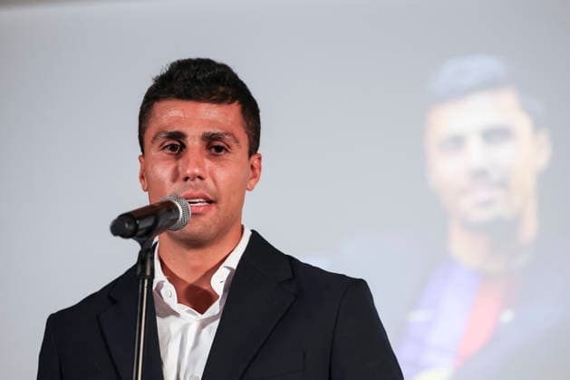 August 18, 2026, Barcelona, Barcelona, SPAIN: Rodrigo Hernandez his presentation as new player of FC Barcelona, Barca at Commercial Office on August 18, 2026 in Barcelona, Spain. Barcelona SPAIN - ZUMAa181 20260818_zaa_a181_048 Copyright: xJavierxBorregox
