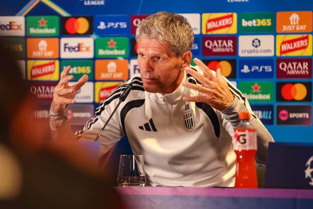 SOCCER - UEFA CL, Celtic vs LASK GLASGOW,SCOTLAND,18.AUG.26 - SOCCER - UEFA Champions League, play-off, Celtic Glasgow vs Linzer ASK, preview, press conference, PK, Pressekonferenz LASK. Image shows head coach Dietmar Kuehbauer (LASK).  GEPAxpictures xManuelxBinder