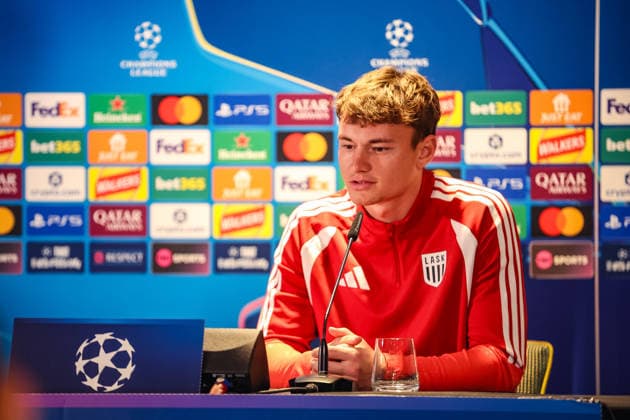 SOCCER - UEFA CL, Celtic vs LASK GLASGOW,SCOTLAND,18.AUG.26 - SOCCER - UEFA Champions League, play-off, Celtic Glasgow vs Linzer ASK, preview, press conference, PK, Pressekonferenz LASK. Image shows Lukas Jungwirth (LASK).  GEPAxpictures xManuelxBinder