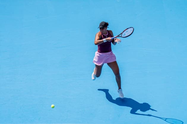 Cincinnati Open Third Round: Madison Keys Vs Katerina Siniakova Madison Keys plays during her third-round match against Katerina Siniakova at the Cincinnati Open in Mason, Ohio, on August 18, 2026. Mason Ohio United States  Copyright: xJasonxWhitmanx originalFilename:whitman-cincinna260818_np2FO.jpg