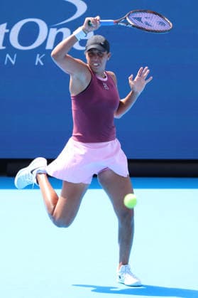 August 18, 2026, Mason, Oh, USA: Cincinnati Open Tennis 2026 - Madison Keys hits a ball against Katerina Siniakova in the Cincinnati Open Tennis Tournament held in Mason OH. 2026 08 18. ZUMAPress Mason USA - ZUMAn24_ 20260818_zaf_n24_001 Copyright: xWallyxNellx