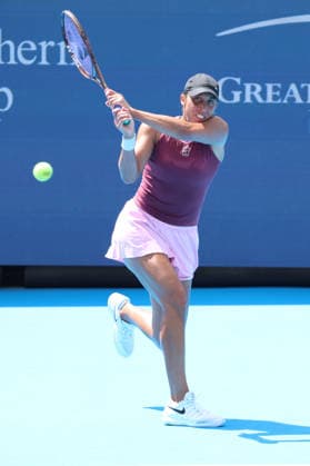 August 18, 2026, Mason, Oh, USA: Cincinnati Open Tennis 2026 - Madison Keys hits a ball against Katerina Siniakova in the Cincinnati Open Tennis Tournament held in Mason OH. 2026 08 18. ZUMAPress Mason USA - ZUMAn24_ 20260818_zaf_n24_002 Copyright: xWallyxNellx