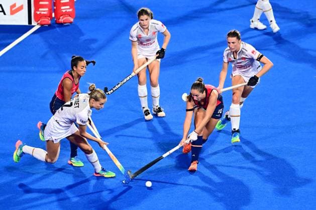 Spain v Belgium - FIH Hockey World Cup 2026 WAVRE, BELGIUM - AUGUST 18 : Louise Dewaet of Belgium and Alvarez Patricia of Spain battle for the ball during the FIH Hockey World Cup 2026 first phase group pool C match between Spain and Belgium on August 18, 2026 in Wavre, Belgium, 18 08 2026 Wavre Belgium  Copyright: xPeterxDexVoechtx