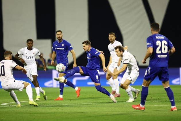 Champions League qualification, playoff: Dinamo Zagreb-Viking Zagreb 20260818. Viking coach Morten Jensen during the Champions League qualifying playoff match between Dinamo Zagreb and Viking at Maksimir Stadium. Photo: Nikola Krstic NTB Zagreb Croatia EDITORIAL USE ONLY. RESTRICTED USE FOR BETTING COMPANIES Ref:_SPOeVKSKrkfWzc.jpg *** Champions League qualification, playoff Dinamo Zagreb vs. Viking Zagreb 20260818 Viking coach Morten Jensen during the Champions League qualifying playoff match between Dinamo Zagreb and Viking at Maksimir Stadium Photo Nikola Krstic NTB Zagreb Croatia EDITORIAL USE ONLY RESTRICTED USE FOR BETTING COMPANIES  Copyright: xNTBx