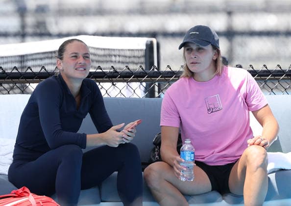 August 18, 2026, Mason, Ohio, USA: MARTA KOSTIUK of Ukraine and her coach SANDRA ZANIEWSKA of Poland during practise session on tennis tournament WTA, Tennis Damen 1000 Cincinnati Open in Mason, USA. Mason USA - ZUMAc278 20260818_zsp_c278_001 Copyright: xMarcinxCholewinskix