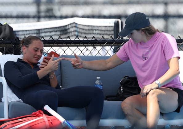 August 18, 2026, Mason, Ohio, USA: MARTA KOSTIUK of Ukraine and her coach SANDRA ZANIEWSKA of Poland during practise session on tennis tournament WTA, Tennis Damen 1000 Cincinnati Open in Mason, USA. Mason USA - ZUMAc278 20260818_zsp_c278_002 Copyright: xMarcinxCholewinskix