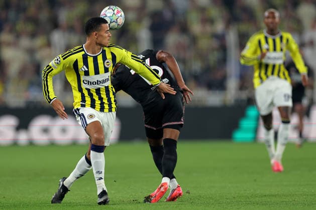 2026-08-18 Fenerbahce v Olympique Lyonnais - UEFA Champions League 2026 27 Play-Offs First Leg ISTANBUL, TURKEY - AUGUST 18: Mason Greenwood of Fenerbahce, Abner Vinicius of Olympique Lyonnais during the UEFA Champions League 2026 27 Play-Offs First Leg match between Fenerbahce and Olympique Lyonnais at Sukru Saracoglu Stadium on August 18, 2026 in Istanbul, Turkey. (Photo by BSR Agency) Istanbul Turkey Content not available for redistribution in The Netherlands directly or indirectly through any third parties. Copyright: xBSRxAgencyx