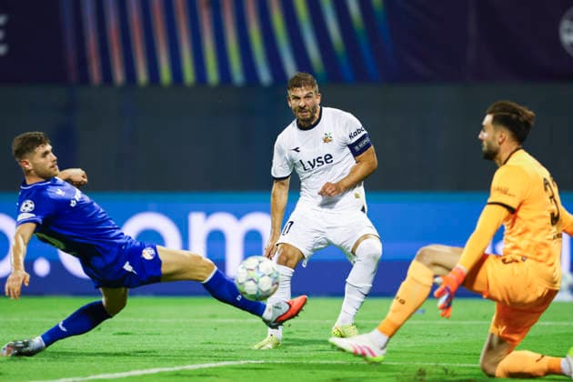 Champions League qualification, playoff: Dinamo Zagreb-Viking Zagreb 20260818. Dinamo Zagreb s Mislav Orsic and Viking s Henrik Heggheim during the Champions League qualifying playoff match between Dinamo Zagreb and Viking at Maksimir Stadium. Photo: Nikola Krstic NTB Zagreb Croatia EDITORIAL USE ONLY. RESTRICTED USE FOR BETTING COMPANIES Ref:_SPOmMrS-ZnJOjM.jpg *** Champions League qualification, playoff Dinamo Zagreb vs. Viking Zagreb 20260818 Dinamo Zagreb s Mislav Orsic and Viking s Henrik Heggheim during the Champions League qualifying playoff match between Dinamo Zagreb and Viking at Maksimir Stadium Photo by Nikola Krstic, NTB, Zagreb, Croatia EDITORIAL USE ONLY RESTRICTED USE FOR BETTING COMPANIES  Copyright: xNikolaxKrsticx xNTBx