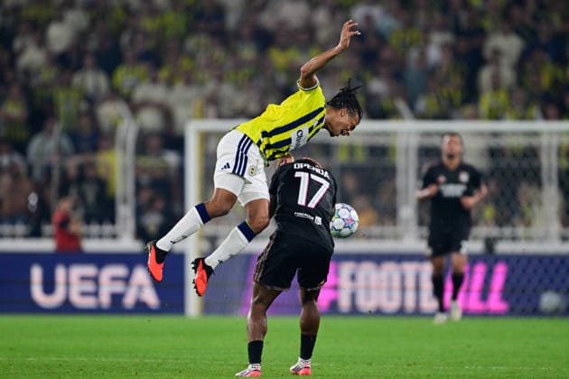 Fenerbahce v Olympique Lyonnais - UEFA Champions League ISTANBUL, TURKIYE - AUGUST 18: Nathan Ake of Fenerbahce in action against Lois Openda of Olympique Lyonnais during UEFA Champions League play-off round first leg match between Fenerbahce and Olympique Lyonnais at Chobani Stadium in Istanbul, Turkiye on August 18, 2026. Cem Tekkesinoglu Anadolu Istanbul Turkey. Editorial use only. Please get in touch for any other usage.  Copyright: x2026xAnadoluxCemxTekkesinoglux