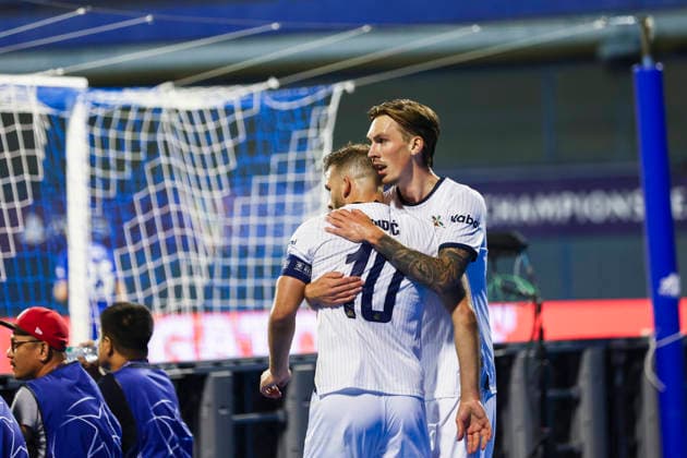Champions League qualification, playoff: Dinamo Zagreb-Viking Zagreb 20260818. Dinamo Zagreb s Mislav Orsic and Viking s Henrik Heggheim during the Champions League qualifying playoff match between Dinamo Zagreb and Viking at Maksimir Stadium. Photo: Nikola Krstic NTB Zagreb Croatia EDITORIAL USE ONLY. RESTRICTED USE FOR BETTING COMPANIES Ref:_SPODb7aVEYX4C4.jpg *** Champions League Qualification, playoff Dinamo Zagreb vs. Viking Zagreb 20260818 Dinamo Zagreb s Mislav Orsic and Viking s Henrik Heggheim during the Champions League qualifying playoff match between Dinamo Zagreb and Viking at Maksimir Stadium Photo Nikola Krstic NTB Zagreb Croatia EDITORIAL USE ONLY RESTRICTED USE BY BETTING COMPANIES  Copyright: xNikolaxKrsticx xNTBx