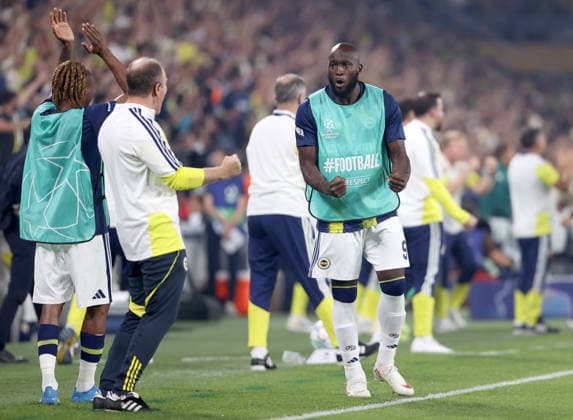 Fenerbahce v Olympique Lyonnais - UEFA Champions League ISTANBUL, TURKIYE - AUGUST 18: Romelu Lukaku (9) of Fenerbahce celebrates after a goal during the UEFA Champions League play-off round first-leg match between Fenerbahce and Olympique Lyonnais at Chobani Stadium on August 18, 2026, in Istanbul, Turkiye. Ali Atmaca Anadolu Istanbul Turkey. Editorial use only. Please get in touch for any other usage.  Copyright: x2026xAnadoluxAlixAtmacax