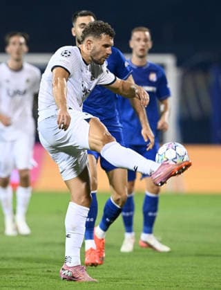 GNK Dinamo Zagreb v Viking - UEFA Champions League 2026 27 Play-Offs First Leg Gianni Stensness of Viking in action during the UEFA Champions League 2026 27 play-offs first leg match between GNK Dinamo Zagreb and Viking at Maksimir Stadium on August 18, 2026 in Zagreb, Croatia.  MarkoxLukunic PIXSELL