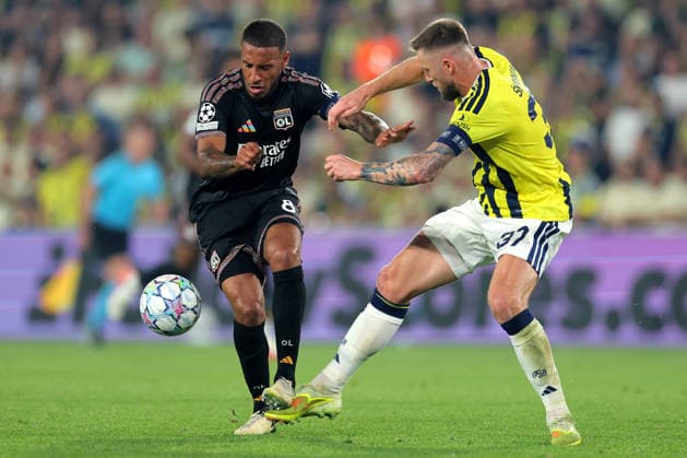 2026-08-18 Fenerbahce v Olympique Lyonnais - UEFA Champions League 2026 27 Play-Offs First Leg ISTANBUL, TURKEY - AUGUST 18: Corentin Tolisso of Olympique Lyonnais, Milan Skriniar of Fenerbahce during the UEFA Champions League 2026 27 Play-Offs First Leg match between Fenerbahce and Olympique Lyonnais at Sukru Saracoglu Stadium on August 18, 2026 in Istanbul, Turkey. (Photo by BSR Agency) Istanbul Turkey Content not available for redistribution in The Netherlands directly or indirectly through any third parties. Copyright: xBSRxAgencyx