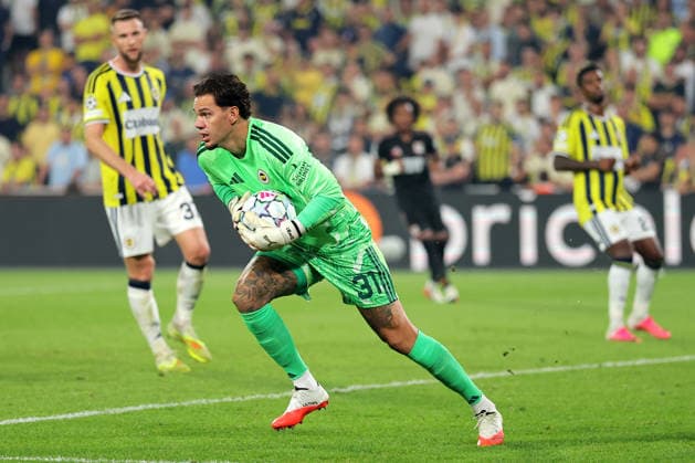 2026-08-18 Fenerbahce v Olympique Lyonnais - UEFA Champions League 2026 27 Play-Offs First Leg ISTANBUL, TURKEY - AUGUST 18: Ederson of Fenerbahce during the UEFA Champions League 2026 27 Play-Offs First Leg match between Fenerbahce and Olympique Lyonnais at Sukru Saracoglu Stadium on August 18, 2026 in Istanbul, Turkey. (Photo by BSR Agency) Istanbul Turkey Content not available for redistribution in The Netherlands directly or indirectly through any third parties. Copyright: xBSRxAgencyx