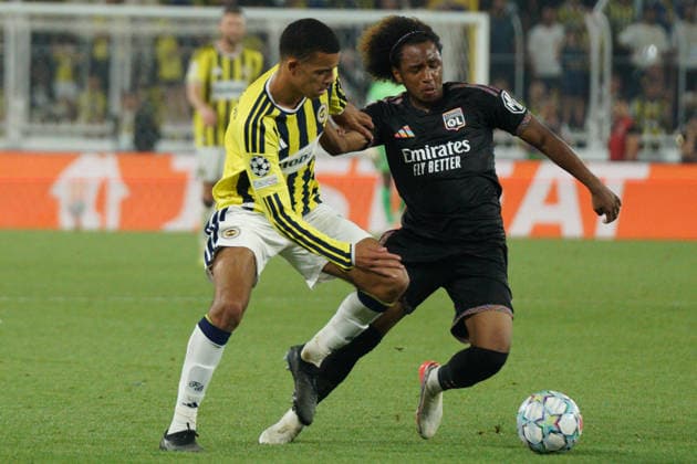 August 19, 2026, Kadikoy, Istanbul, Turkey: Mason Greenwood (L) of Fenerbahce in action against Malick Fofana (R) of Olympique Lyonnais during the UEFA Champions League play-off round match between Fenerbahce and Olympique Lyonnais at the Chobani Stadium, Fenerbahce Sukru Saracoglu Sports Complex in Istanbul, Turkey, on August 18, 2026. Kadikoy Turkey - ZUMAu194 20260819_zip_u194_001 Copyright: xTolgaxUluturkx