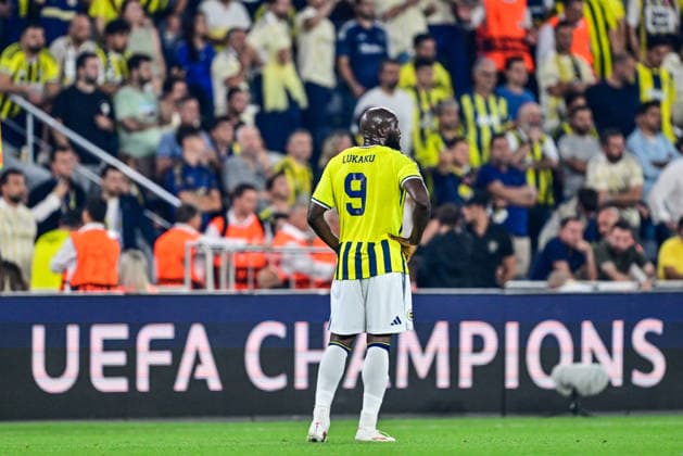 Fenerbahce v Olympique Lyonnais - UEFA Champions League ISTANBUL, TURKIYE - AUGUST 18: Romelu Lukaku of Fenerbahce in action during the UEFA Champions League play-off round first-leg match between Fenerbahce and Olympique Lyonnais at Chobani Stadium on August 18, 2026, in Istanbul, Turkiye. Cem Tekkesinoglu Anadolu Istanbul Turkey. Editorial use only. Please get in touch for any other usage.  Copyright: x2026xAnadoluxCemxTekkesinoglux