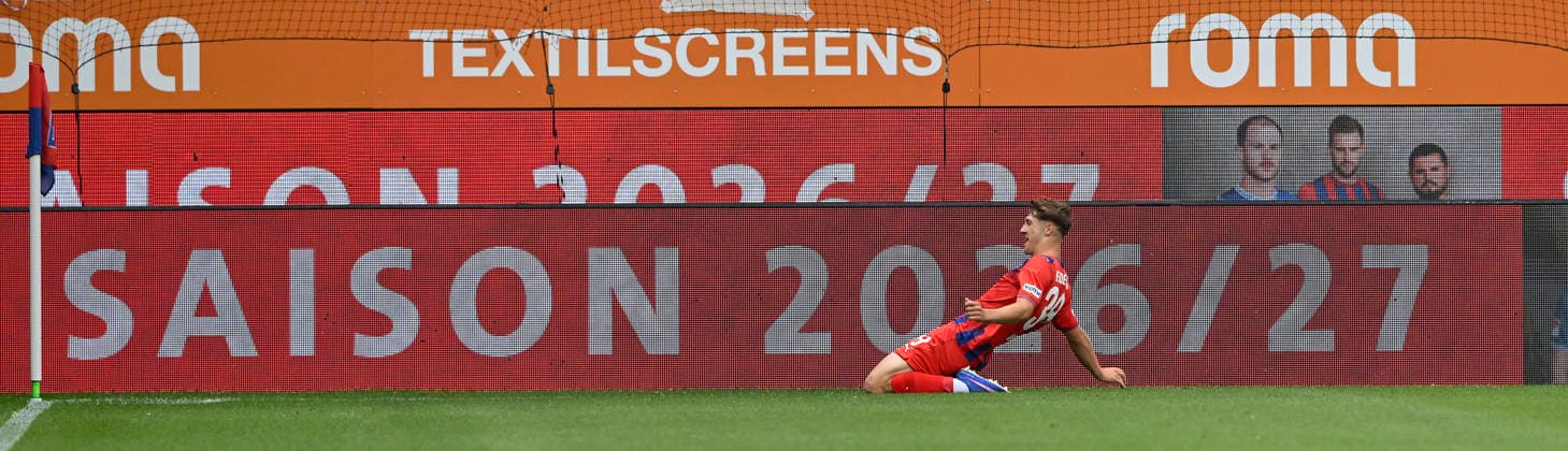 TOR zum 1:0 Yannik Wagner 1. FC Heidenheim 1846 FCH (38) Torjubel im Hintergrund Bandenwerbung Logo Saison 2026 2027 1. FC Heidenheim 1846 FCH vs FC Bayern Muenchen FCB TESTSPIEL 18.08.2026 DFL REGULATIONS PROHIBIT ANY USE OF PHOTOGRAPHS AS IMAGE SEQUENCES AND OR QUASI-VIDEO 1. FC Heidenheim 1846 FCH vs FC Bayern Muenchen FCB TESTSPIEL *** GOAL: 1–0 Yannik Wagner 1 FC Heidenheim 1846 FCH 38 Goal celebration in the background, perimeter advertising, logo, 2026–2027 season, 1 FC Heidenheim 1846 FCH vs. FC Bayern Munich FCB Friendly Match 1August 8, 2026 DFL regulations prohibit any use of photographs as image sequences and or quasi-video 1 FC Heidenheim 1846 FCH vs. FC Bayern Munich FCB Friendly Match