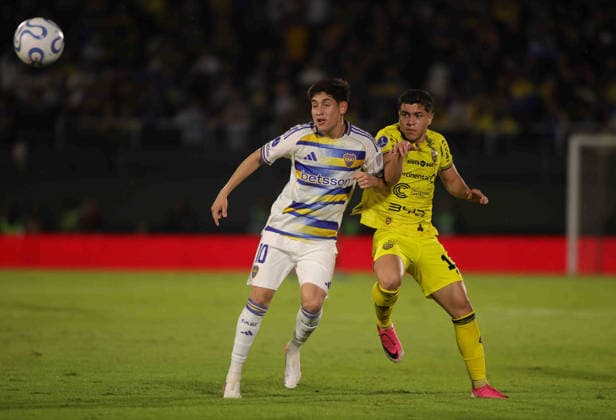 ASUNCION, PARAGUAY - AUGUST 18: Tomas Aranda of Boca Juniors controls ball during the CONMEBOL Sudamericana 2026 Round of 16 second leg match between Deportivo Recoleta and Boca Juniors at Estadio Defensores del Chaco on August 18, 2026 in Asuncion, Paraguay. Recoleta FC vs. Boca Juniors - CONMEBOL Sudamericana 2026 Round of 16 second leg Copyright: xSebastianxFrejx