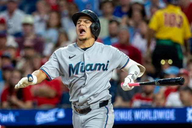 Miami Marlins Javier Sanoja reacts after bouncing the ball off of his knee during the fourth inning of a baseball game against the Philadelphia Phillies, Tuesday, Aug. 18, 2026, in Philadelphia, Pennsylvania.  PHI20260818012 LaurencexKesterson