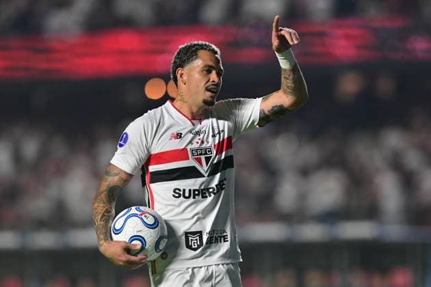 Cicero Pompeu de Toledo Sao Paulo, (SP) - 08 18 2026 - SPORTS Copa Sudamericana: SAO PAULO X BOLIVAR - Goal by Luciano of Sao Paulo, during the match between Sao Paulo x Bolivar, valid for the second leg of the round of 16 of the Copa Sudamericana, held at the Morumbi stadium, in Sao Paulo, on the night of Tuesday, August 18 (Photo: Eduardo Carmim Photo Premium SPP) 30930 (Eduardo Carmim SPP)  Copyright: xEduardoxCarmimx xSPPx spp-en-EdCa-copa_sul_americana_sao_paulo_bolivar_bol_498110