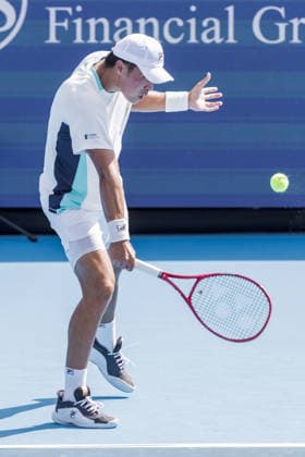 August 18, 2026, Mason, Ohio, U.S: Brandon Nakashima (USA) hits a backhand shot during TuesdayÃ¢â‚¬â ¢s third round at the Cincinnati Open at the Lindner Family Tennis Center , Mason, Oh. Tennis 2026 - Cincinnati Open ATP, Tennis Herren  - ZUMAs304 20260818_zaf_s304_029 Copyright: xScottxStuartx