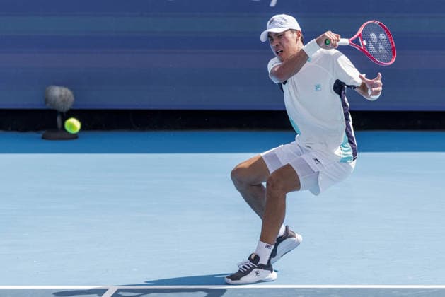 August 18, 2026, Mason, Ohio, U.S: Brandon Nakashima (USA) hits a forehand shot during TuesdayÃ¢â‚¬â ¢s third round at the Cincinnati Open at the Lindner Family Tennis Center , Mason, Oh. Mason U.S - ZUMAs304 20260818_zaf_s304_038 Copyright: xScottxStuartx